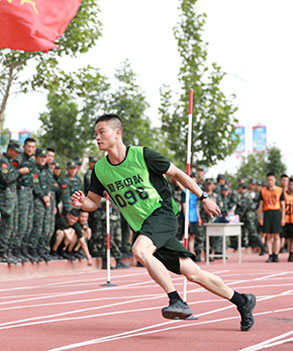 战略支援部队某部激发官兵学 习兴趣 书单“打卡”掀......